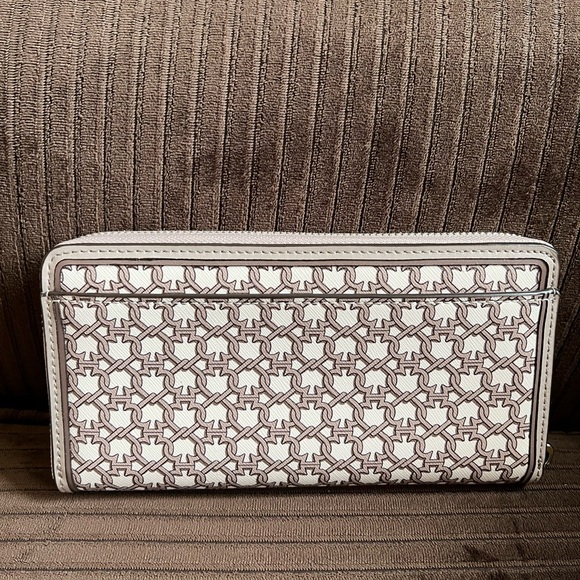 Kate Spade Women’s Wallet, Large Continental Wallet, Spade Link - Picture 2 of 5